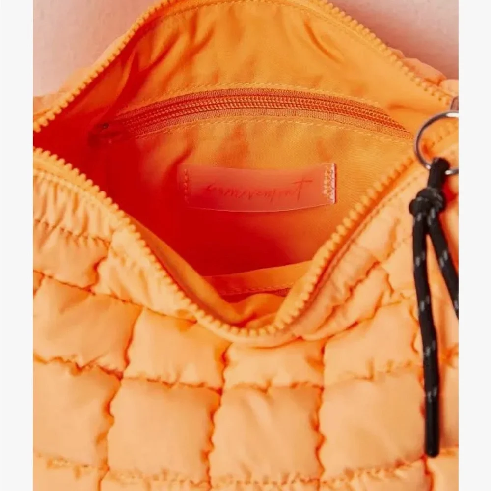 FP Movement Quilted Baby Carryall Sling Bag Neon Clementine NWT sold out color - Picture 4 of 9